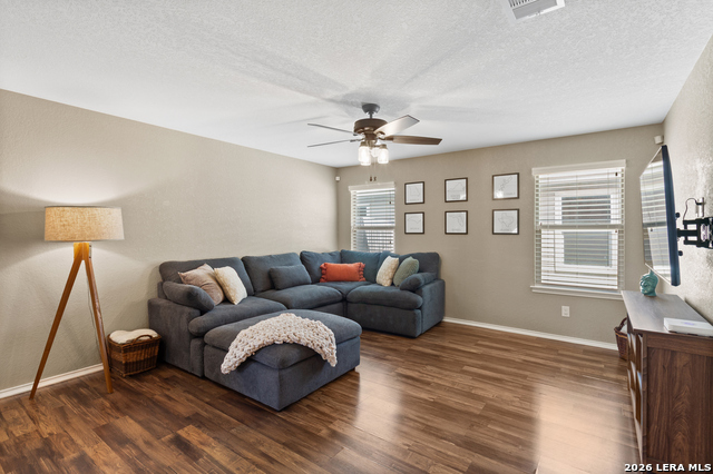 Listing photo id 6 for 10319 Fort Davis