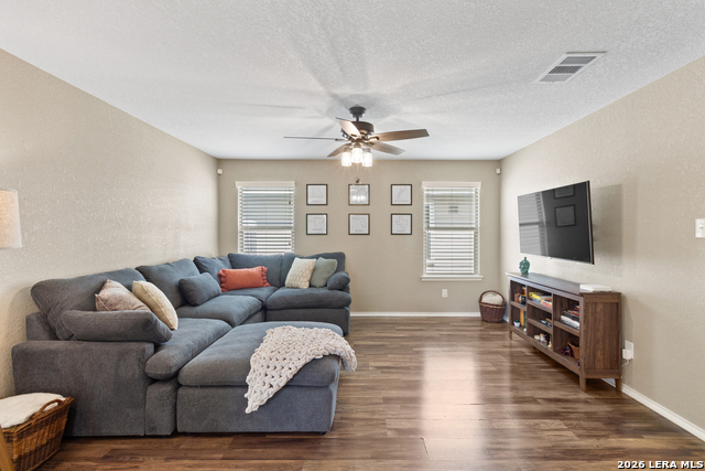 Listing photo id 7 for 10319 Fort Davis