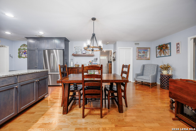 Image 11 of 39 For 9715 La Rue  