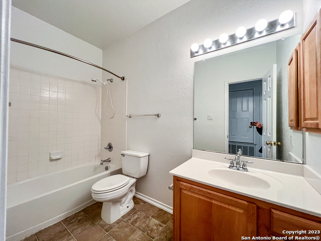 Image 21 of 25 For 22335 Mesa Knoll