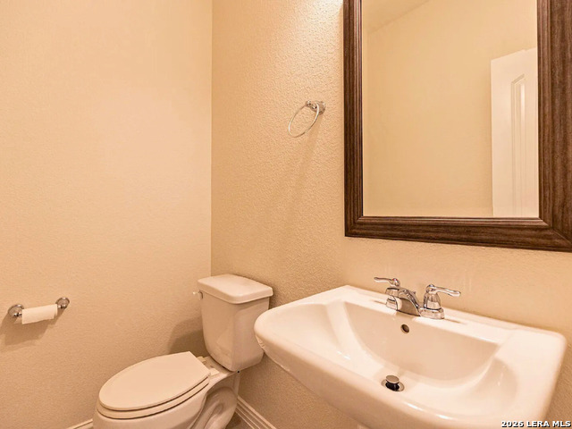 Image 32 of 40 For 27910 Dana Creek