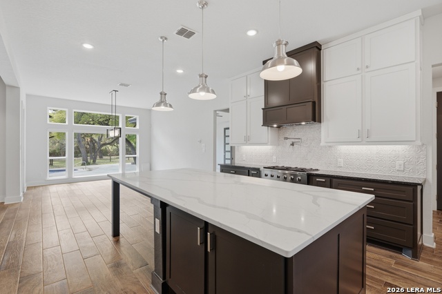 Image 22 of 50 For 259 Shepherds Crook