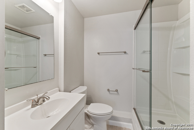 Image 22 of 32 For 615 Burwood Ln