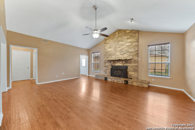 Image 6 of 32 For 615 Burwood Ln