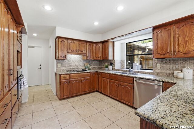 Image 10 of 36 For 12506 King Walnut