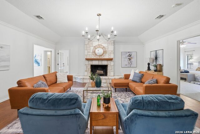 Image 7 of 36 For 12506 King Walnut