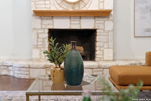 Image 8 of 36 For 12506 King Walnut