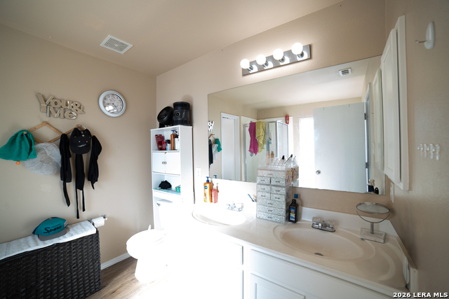 Image 21 of 30 For 8035 River  