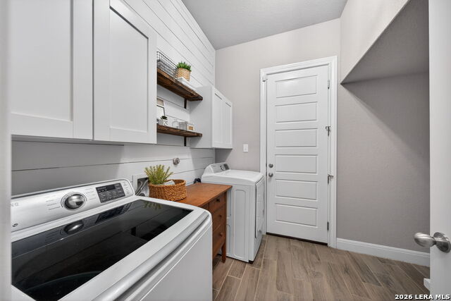 Image 37 of 54 For 5819 Sweetwater Way