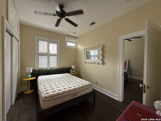 Image 22 of 26 For 402 Elsmere W