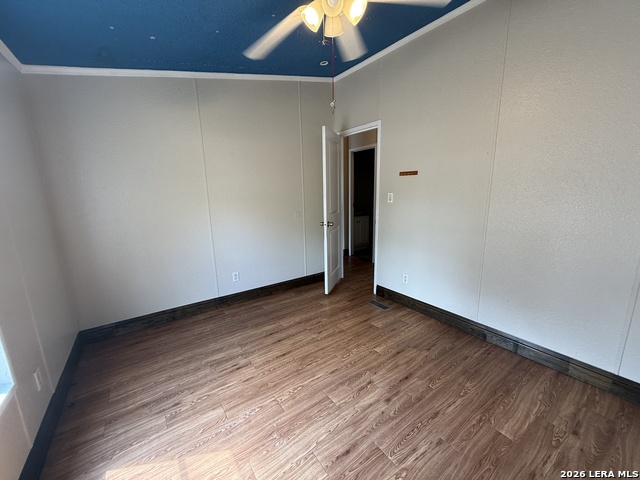 Image 17 of 29 For 22819 Grand Spg