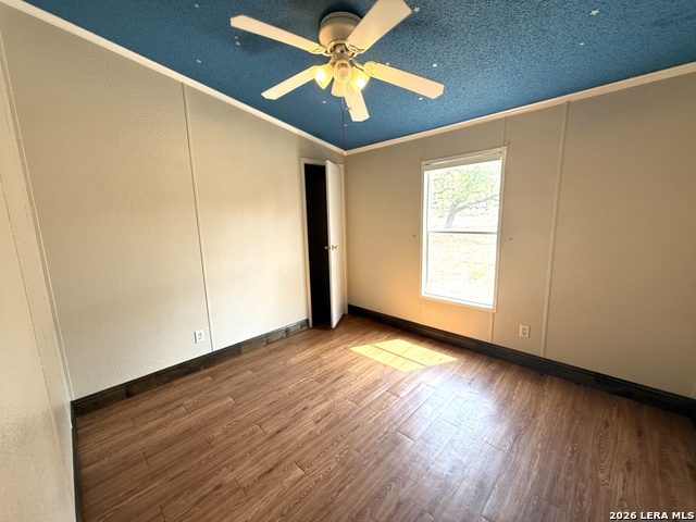 Image 18 of 29 For 22819 Grand Spg