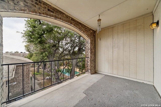 Image 16 of 17 For 1819 Babcock Rd  410-d