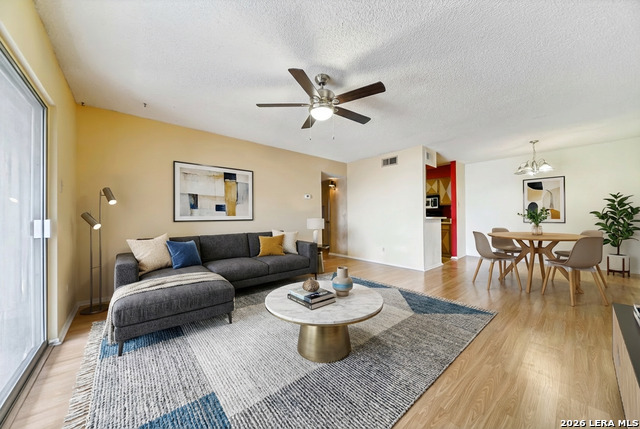 Image 2 of 17 For 1819 Babcock Rd  410-d