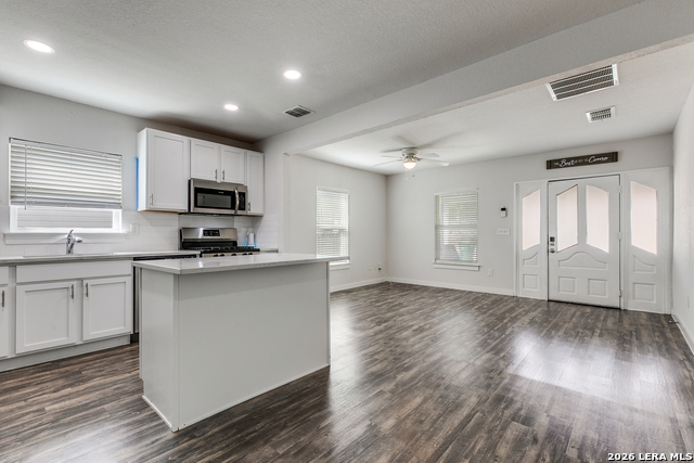 Image 8 of 25 For 124 Nelson Ave