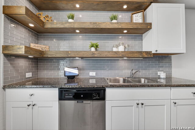 Image 10 of 25 For 6407 Delgado