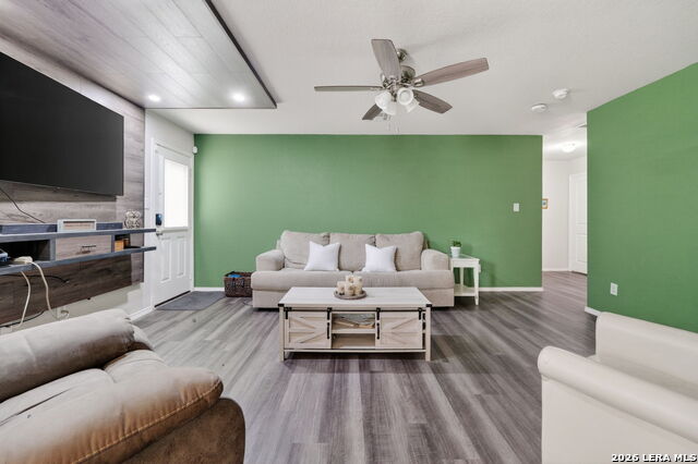 Image 11 of 25 For 6407 Delgado