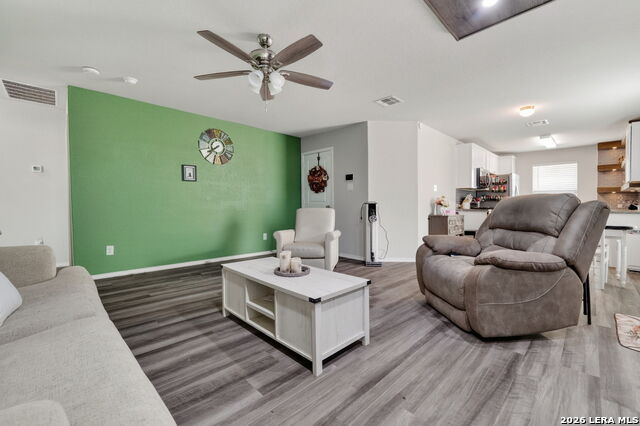 Image 13 of 25 For 6407 Delgado