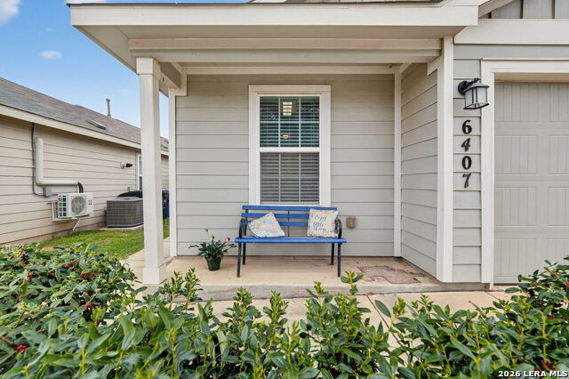 Image 4 of 25 For 6407 Delgado