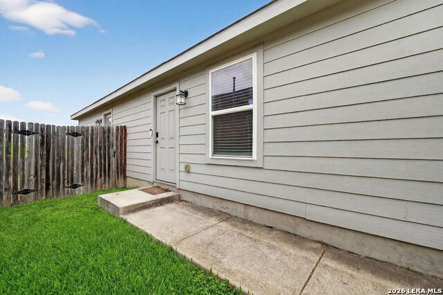 Image 5 of 25 For 6407 Delgado