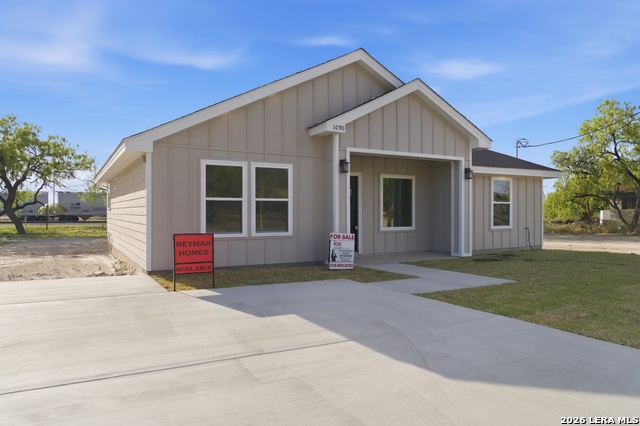 Details for 1090 Kifuri Street, Eagle Pass, TX 78852