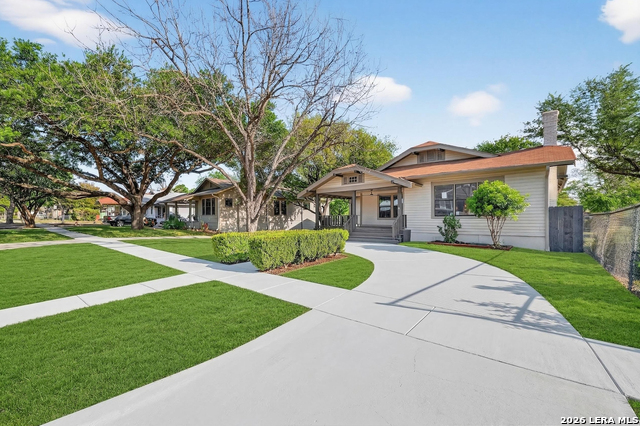 Image 13 of 52 For 806 Kayton Ave