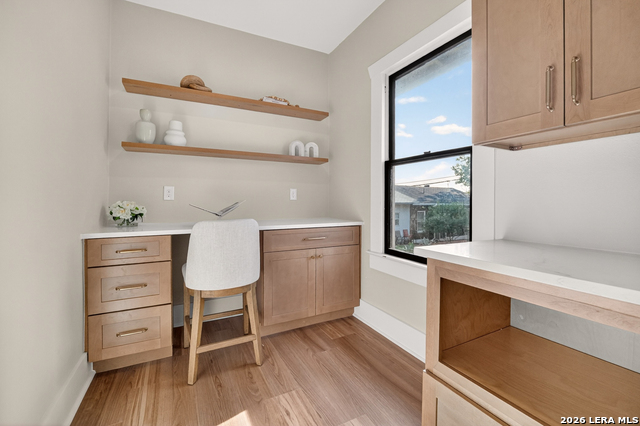 Image 24 of 52 For 806 Kayton Ave