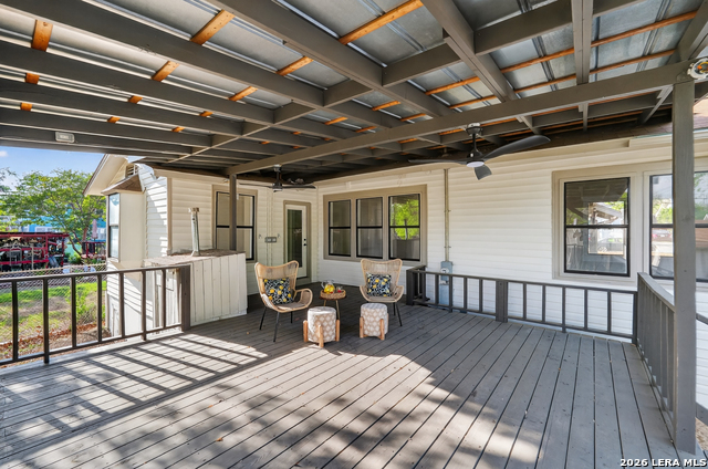 Image 37 of 52 For 806 Kayton Ave