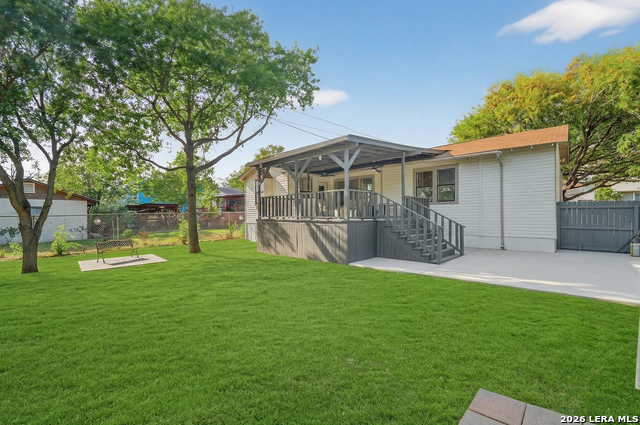 Image 39 of 52 For 806 Kayton Ave