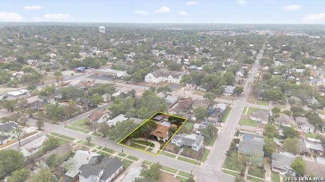 Image 46 of 52 For 806 Kayton Ave