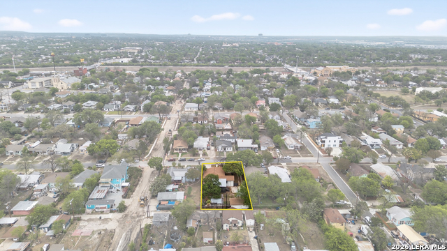 Image 49 of 52 For 806 Kayton Ave