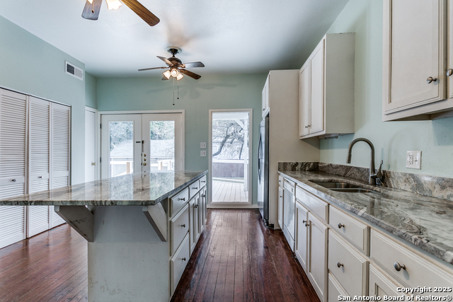 Image 10 of 25 For 124 Normandy