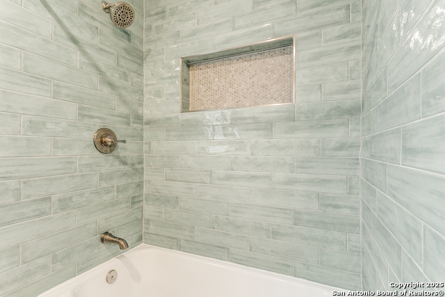 Image 15 of 25 For 124 Normandy