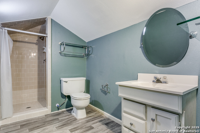 Image 19 of 25 For 124 Normandy