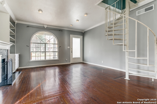 Image 5 of 25 For 124 Normandy