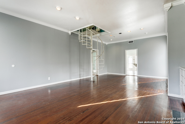 Image 6 of 25 For 124 Normandy