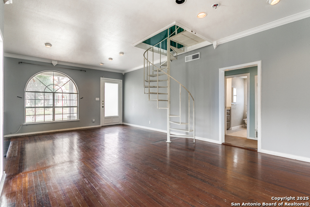 Image 7 of 25 For 124 Normandy