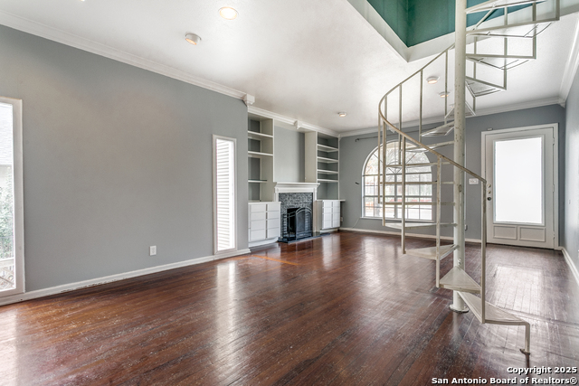 Image 8 of 25 For 124 Normandy