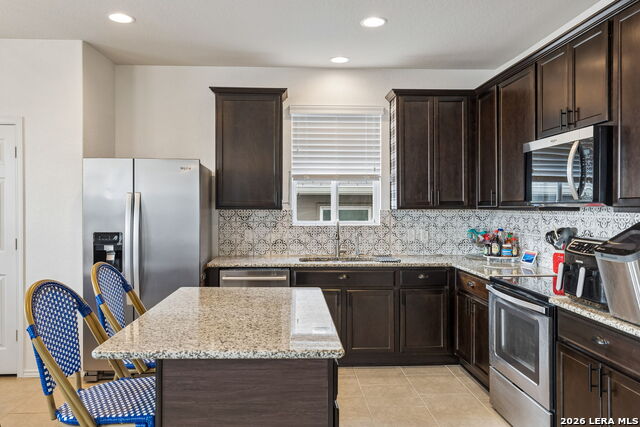 Image 14 of 47 For 27611 Lasso Bend