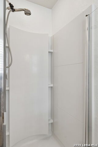 Image 19 of 47 For 27611 Lasso Bend