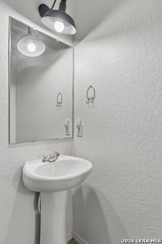 Image 27 of 47 For 27611 Lasso Bend