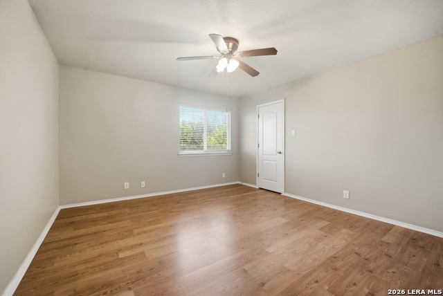 Image 25 of 37 For 418 Bright Chase