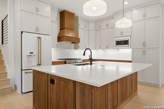 Image 17 of 50 For 118 Tiger Tail