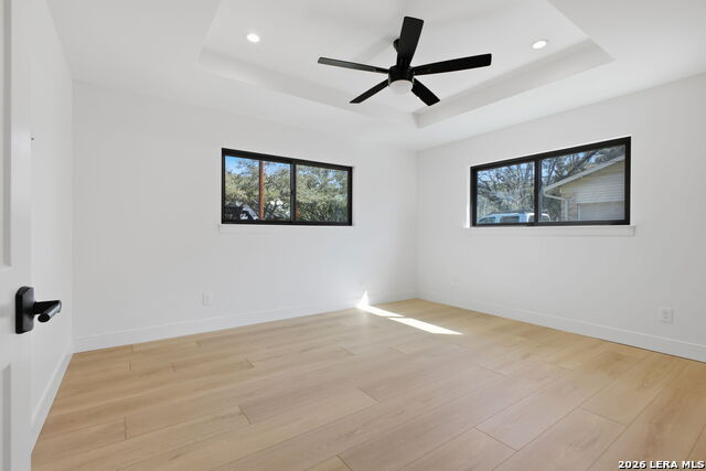 Image 22 of 50 For 118 Tiger Tail