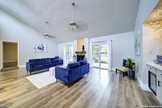 Image 10 of 35 For 815 Silver Spruce