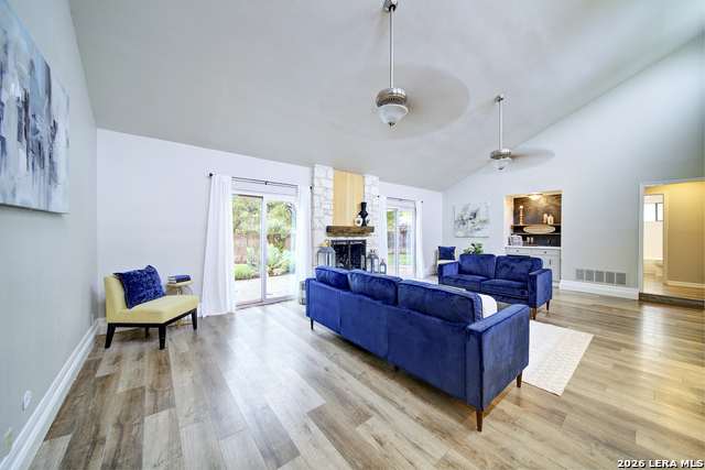 Image 12 of 35 For 815 Silver Spruce