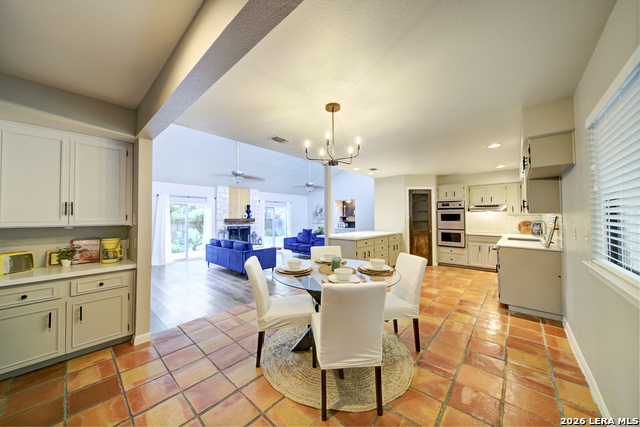 Image 17 of 35 For 815 Silver Spruce