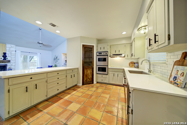 Image 18 of 35 For 815 Silver Spruce