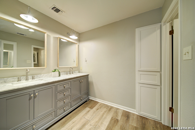 Image 25 of 35 For 815 Silver Spruce