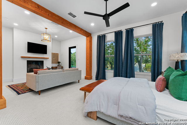 Listing photo id 41 for 1257 Adyson Ridge